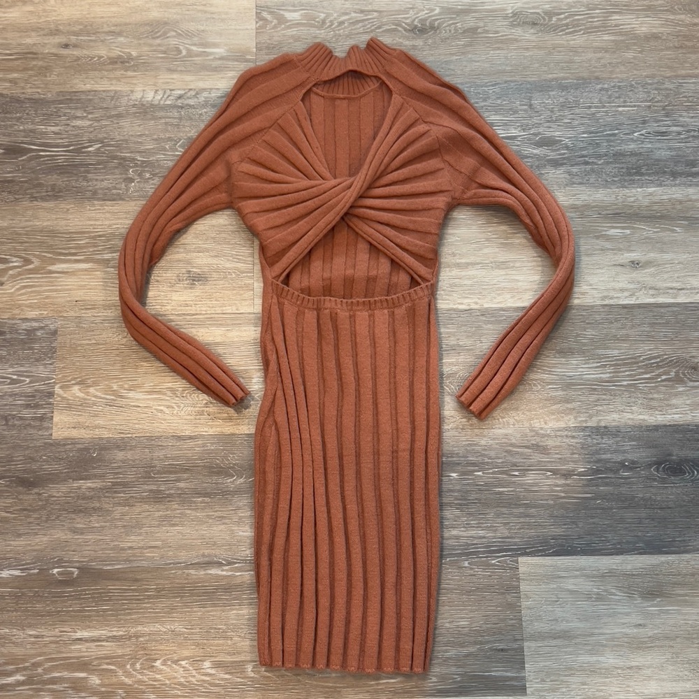 Doe & Rae Sweater Dress - Picture 4 of 12